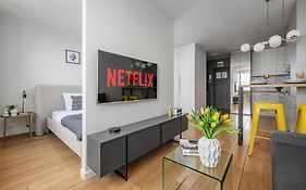 Lumina I 2-Rooms Apart Near The Visla Embankment I Parking